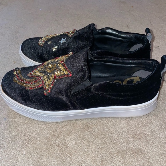 Sam Edelman Leila 2 Star and Moon Embellished Velvet Shoes - Picture 7 of 10